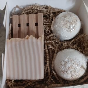 Triple butter soap and natural bath bombs set